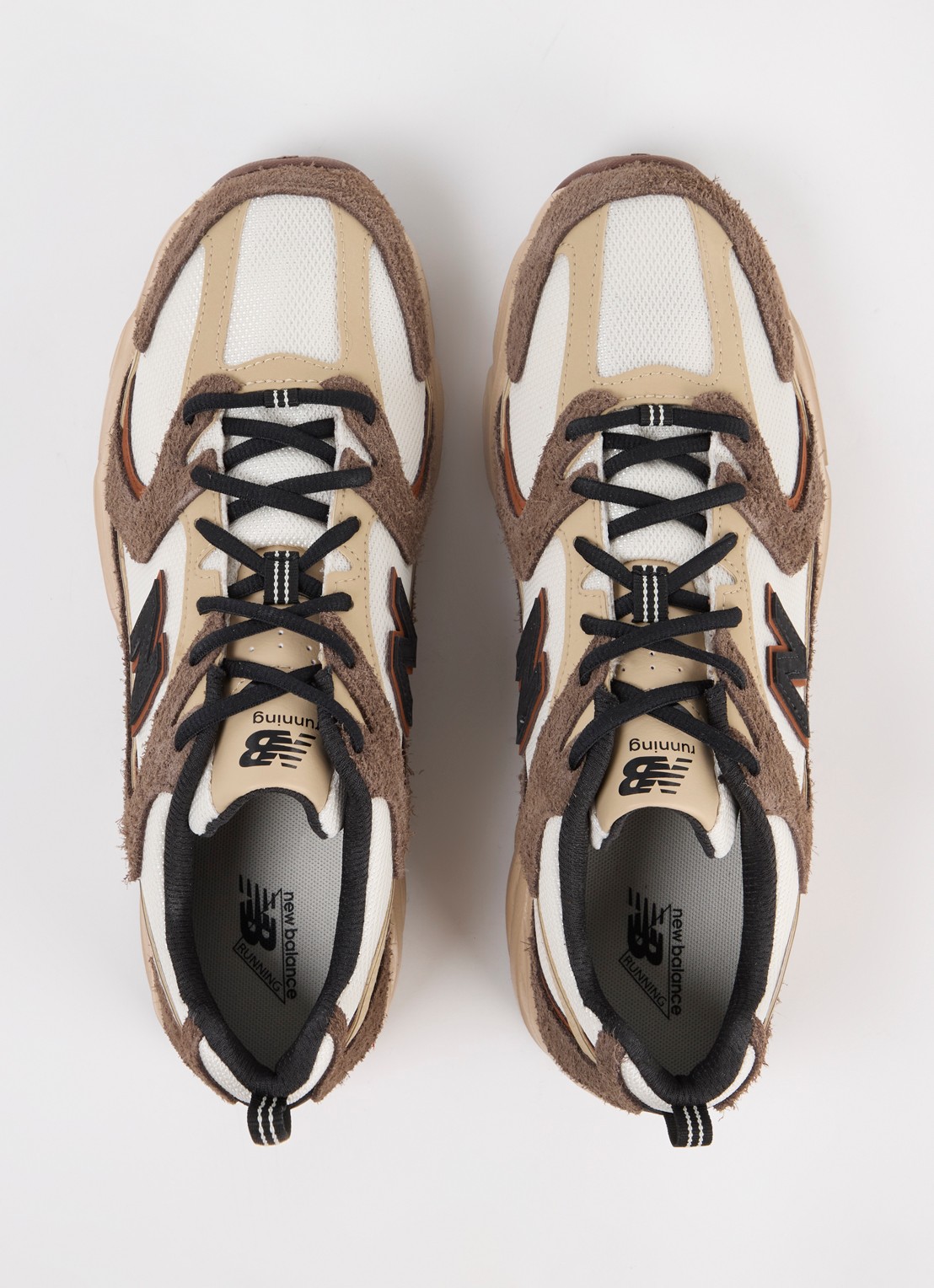 New Balance 530 sneaker van mesh met suède details - detail 2 bruin
