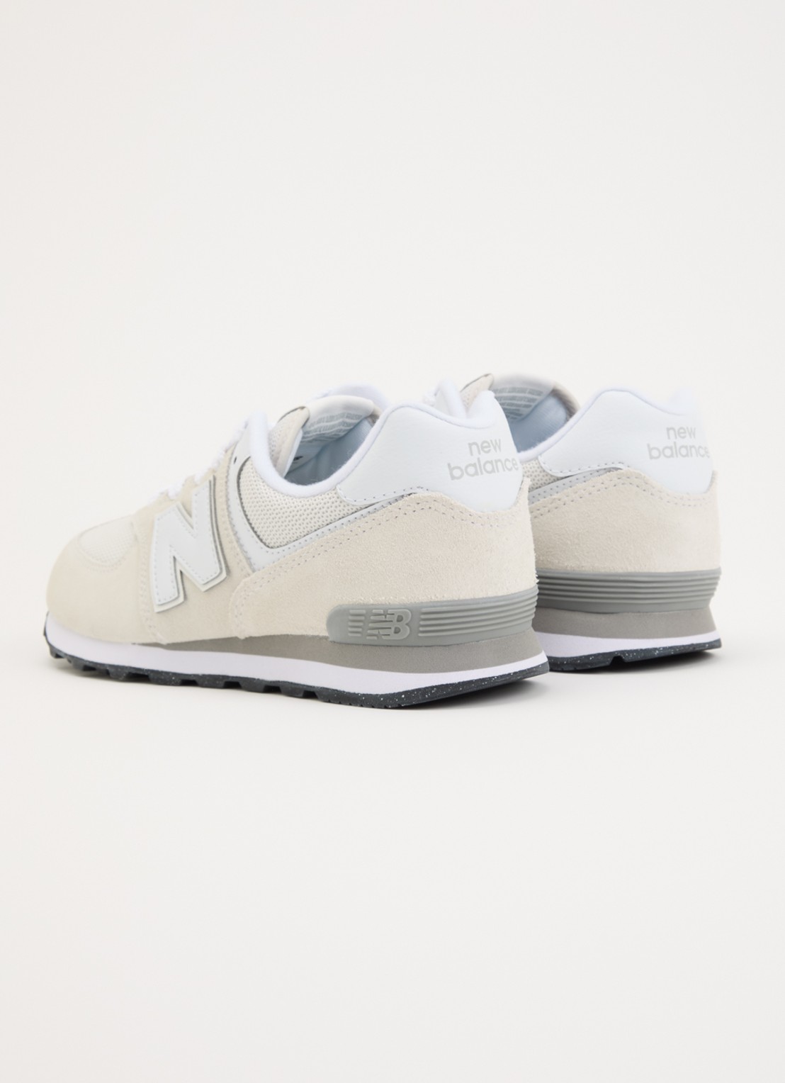 New Balance 574 sneaker van suède - achterkant creme