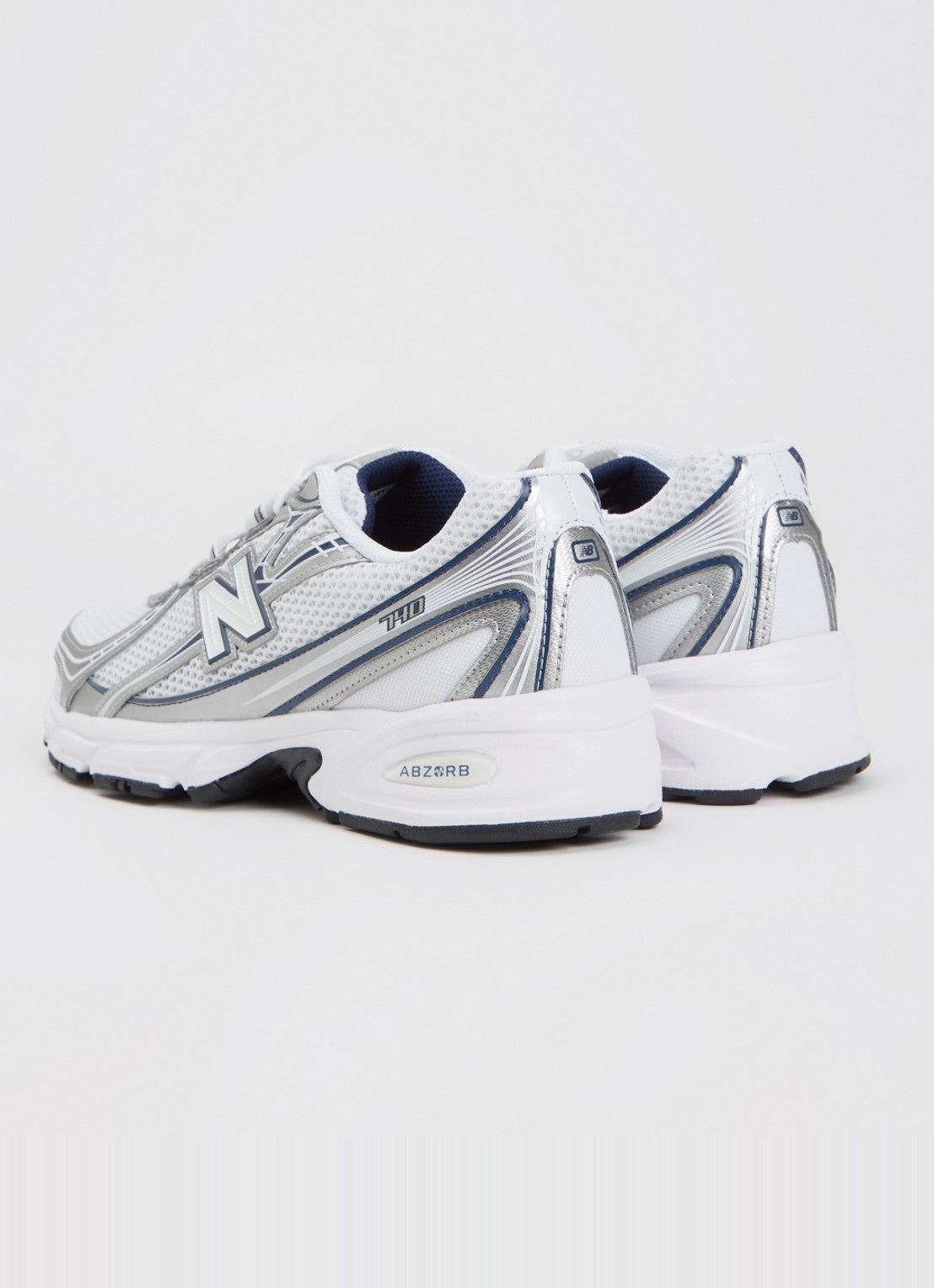 New Balance 740 sneaker met mesh details - achterkant 3 zilver