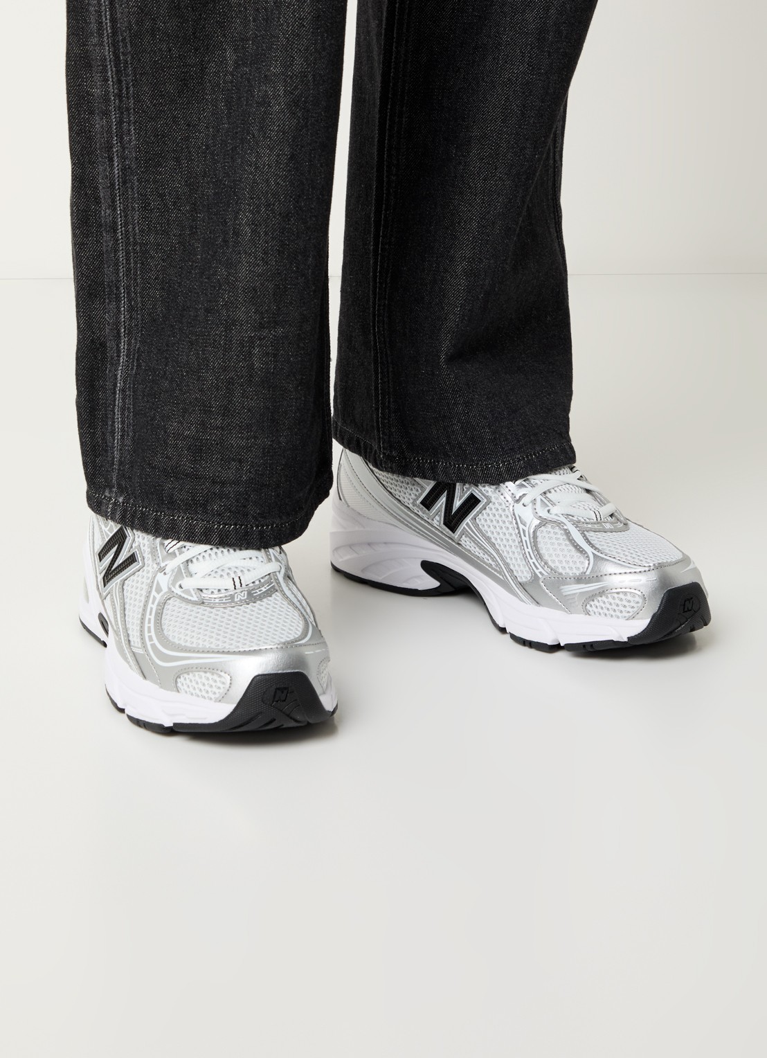 New Balance 740 sneaker met mesh details - voorkant 3 wit