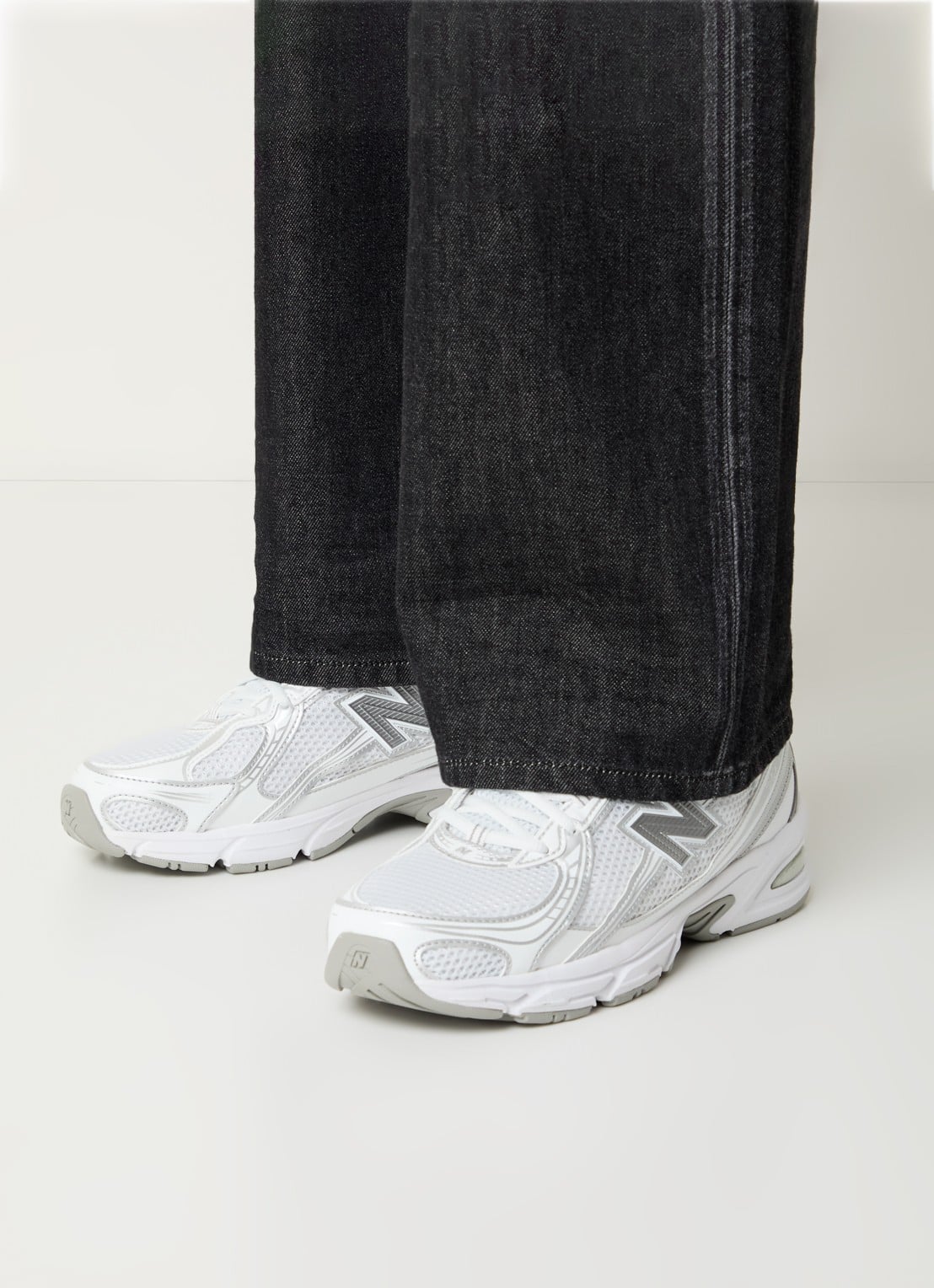 New Balance 740 sneaker met mesh details - voorkant 5 wit