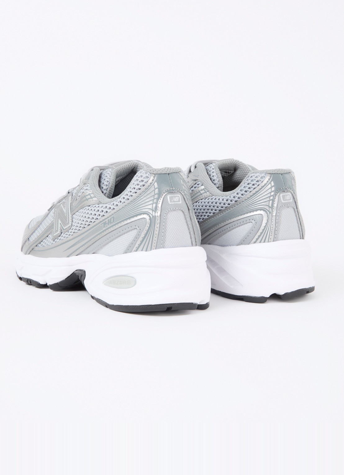 New Balance 740 sneaker met mesh details - achterkant zilver
