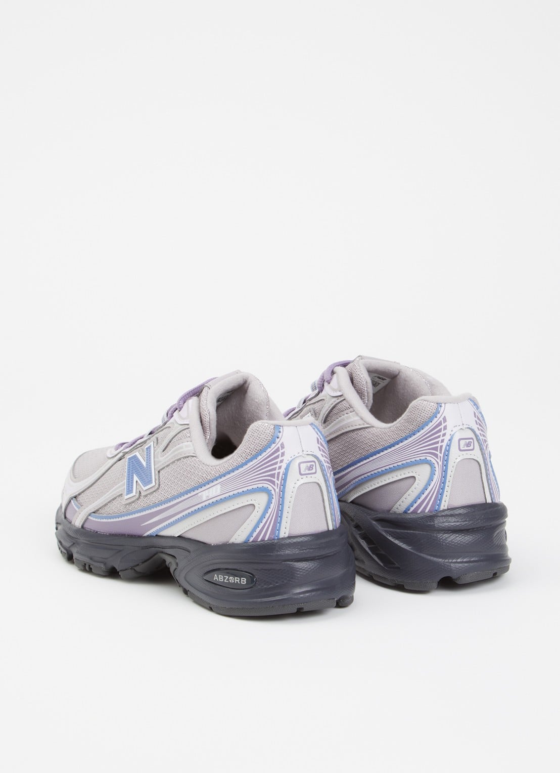 New Balance 740 sneaker met mesh details - achterkant lila