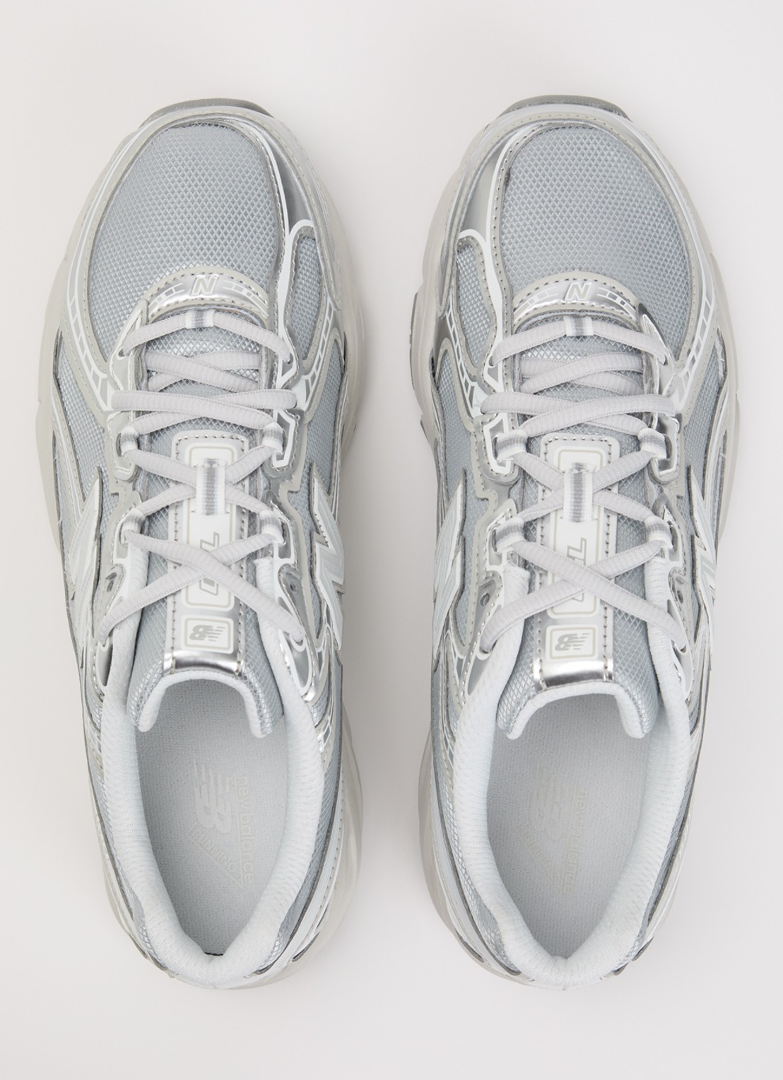 New Balance 740 sneaker met metallic finish en logo - detail 2 zilver