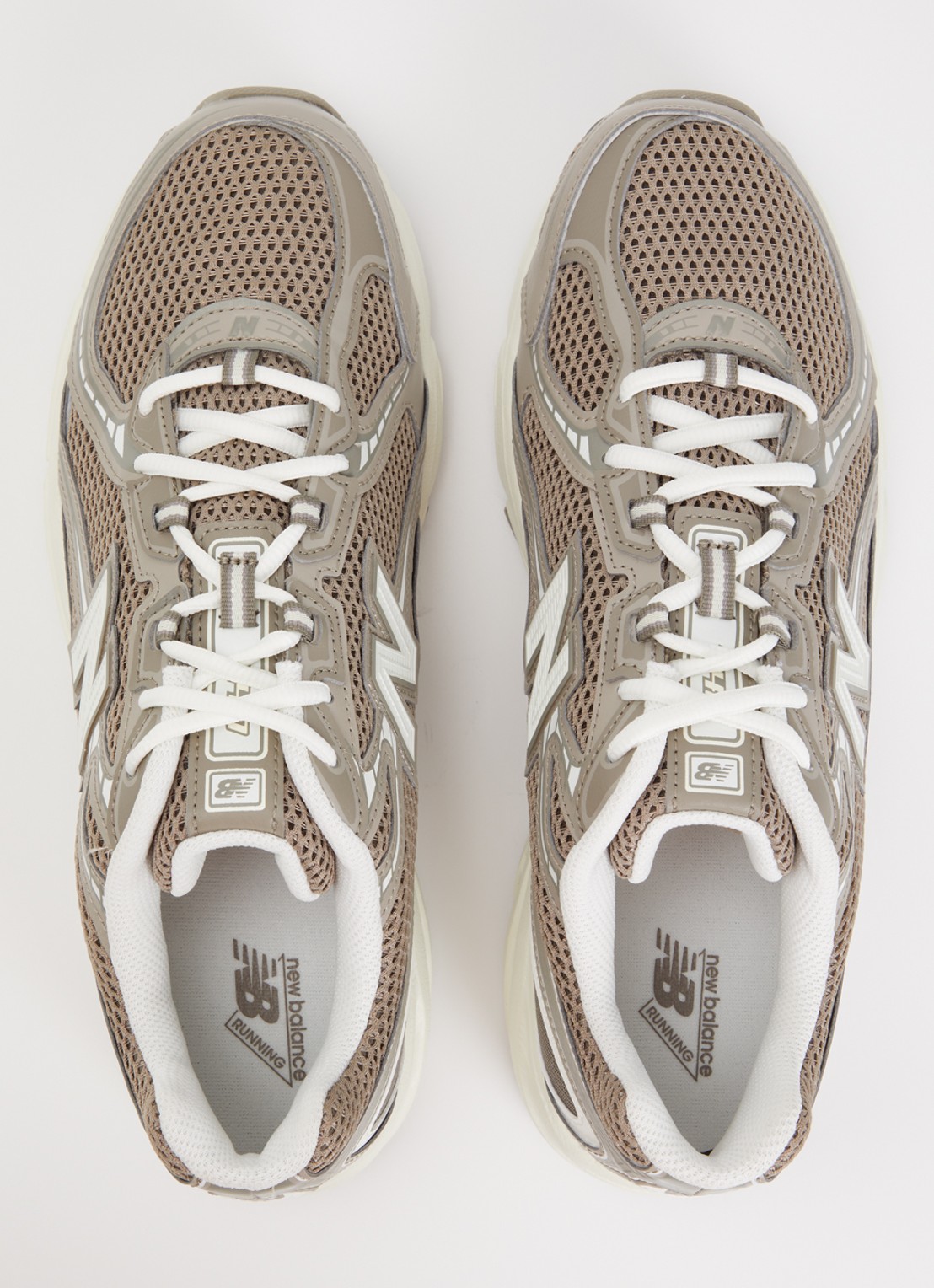 New Balance 740 sneaker van mesh met logo - detail 2 taupe
