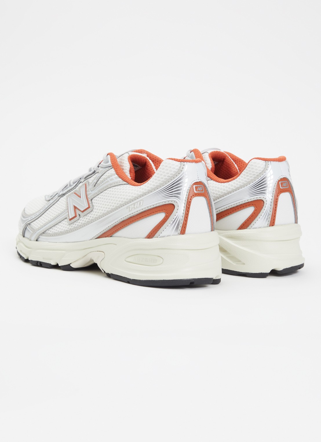 New Balance 740 sneaker van mesh met logo - achterkant gebroken wit