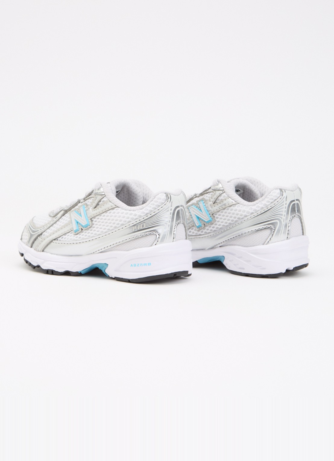 New Balance 740 sneaker van mesh met metallic finish - achterkant 3 zilver