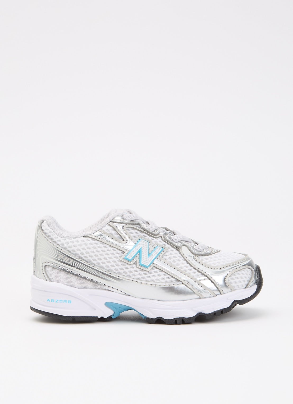 New Balance 740 sneaker van mesh met metallic finish - voorkant zilver