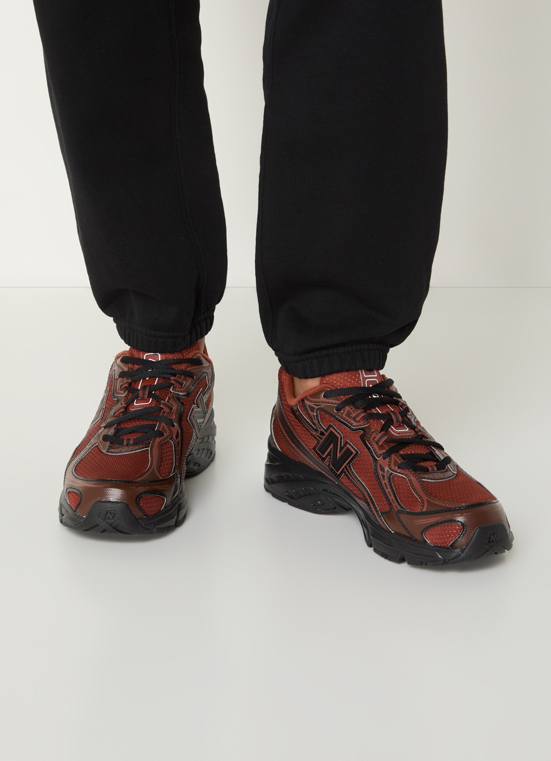 New Balance 740 sneaker van mesh - voorkant 3 kastanjebruin
