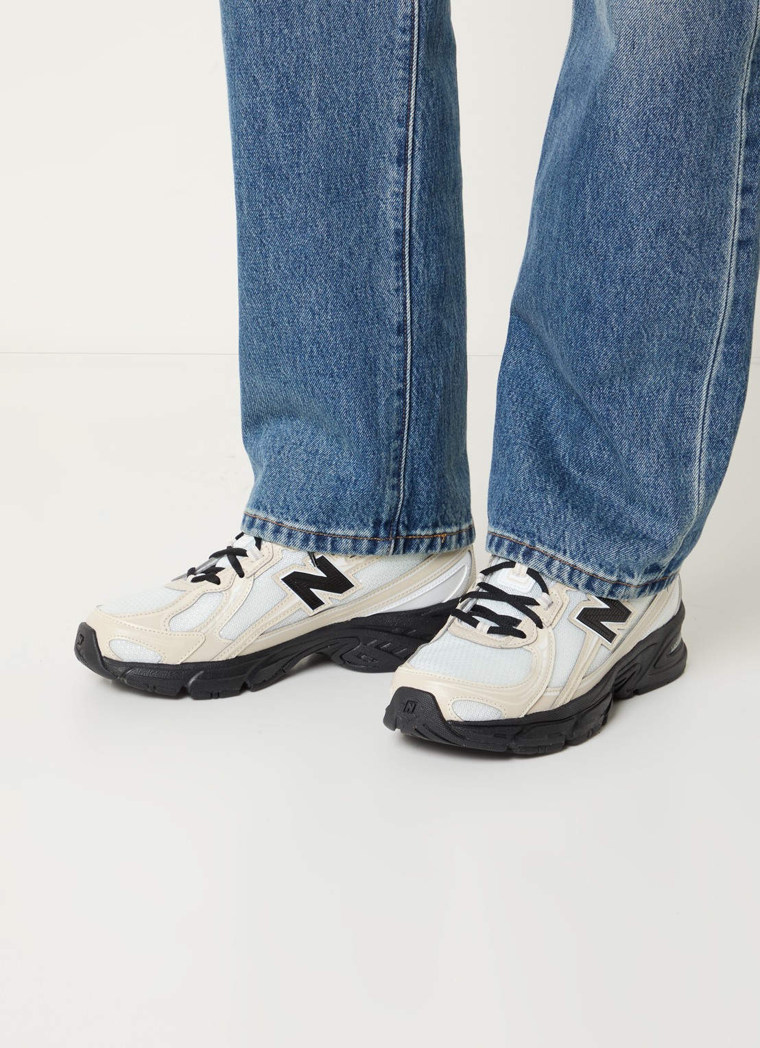 New Balance 740 sneaker van mesh - voorkant 6 beige