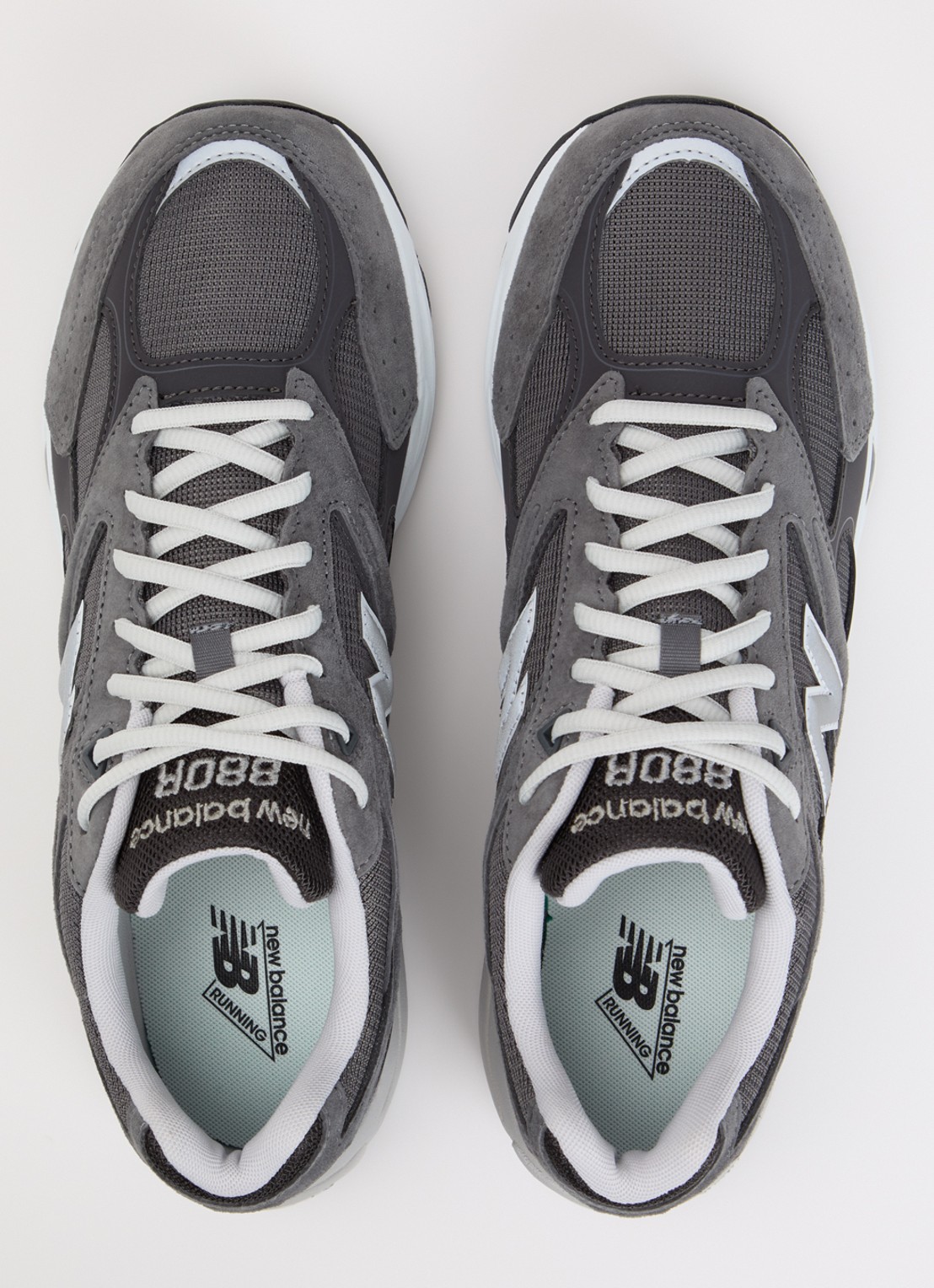 New Balance 880R sneaker met details van suède - detail 3 grijs