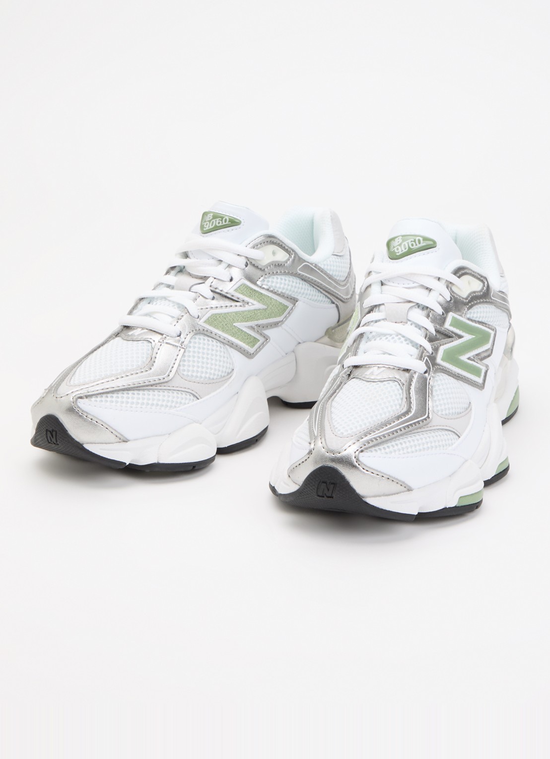 New Balance 9060 sneaker met mesh details en logo  - detail 2 groen