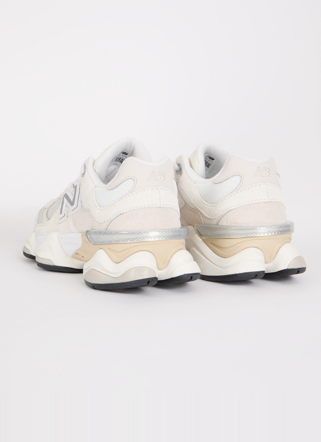 New Balance 9060 sneaker met mesh details - achterkant 6 gebroken wit