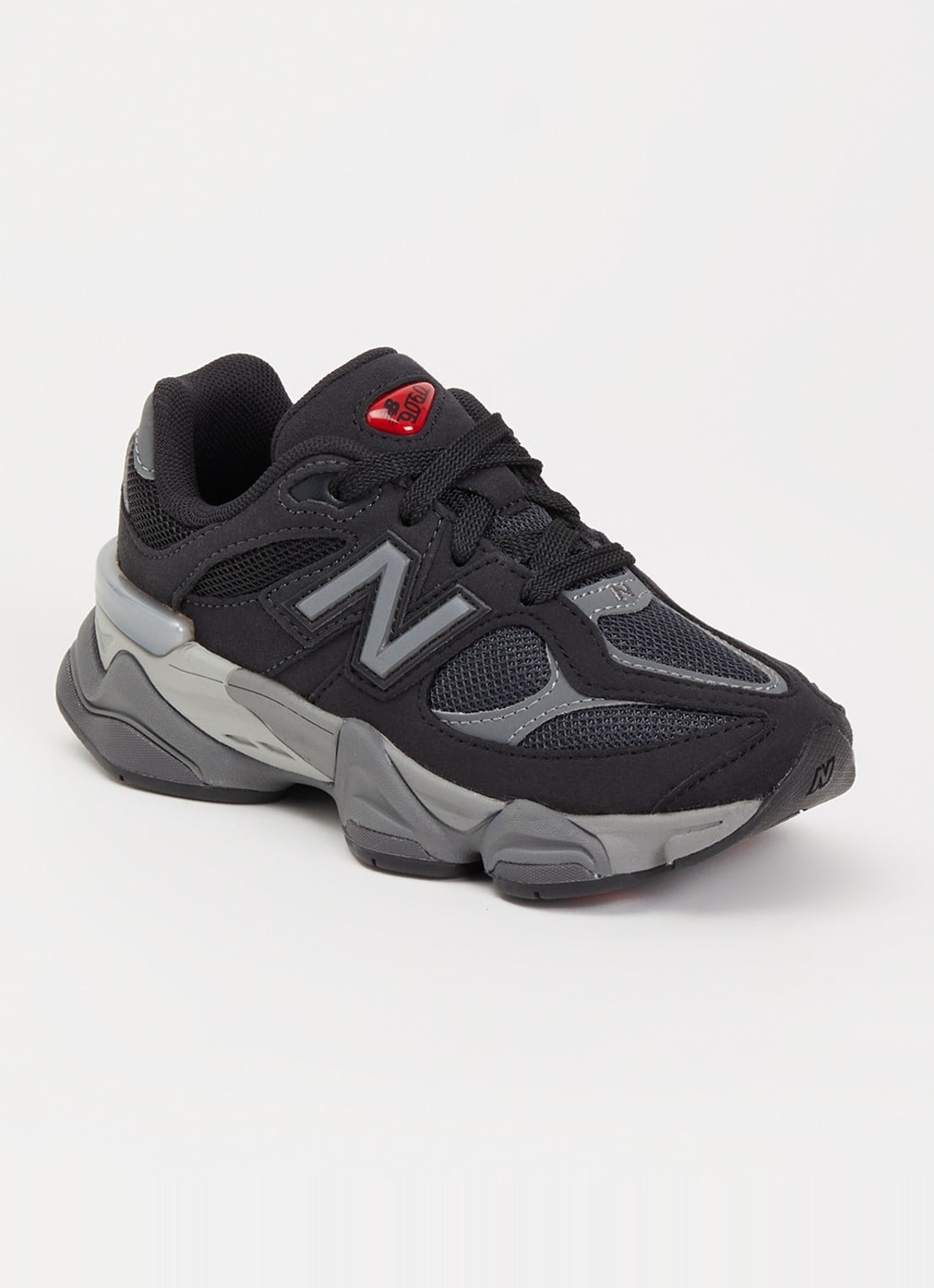 New Balance 9060 sneaker met mesh details - voorkant 3 zwart