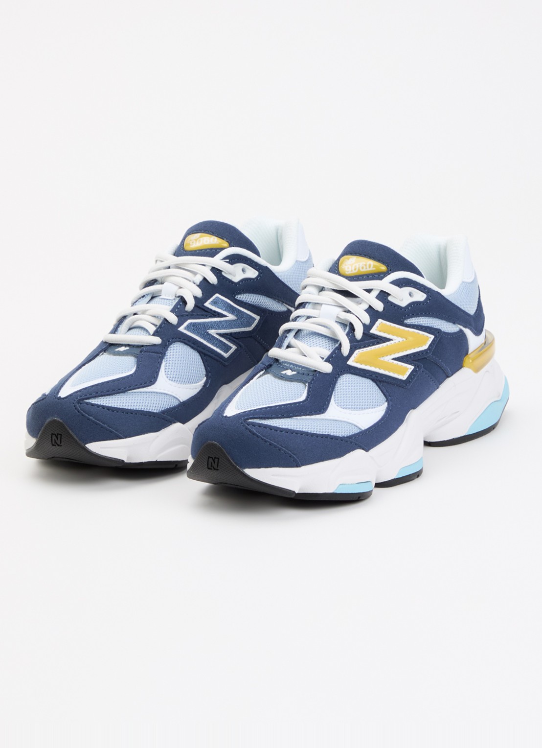 New Balance 9060 sneaker met mesh details - voorkant 4 indigo