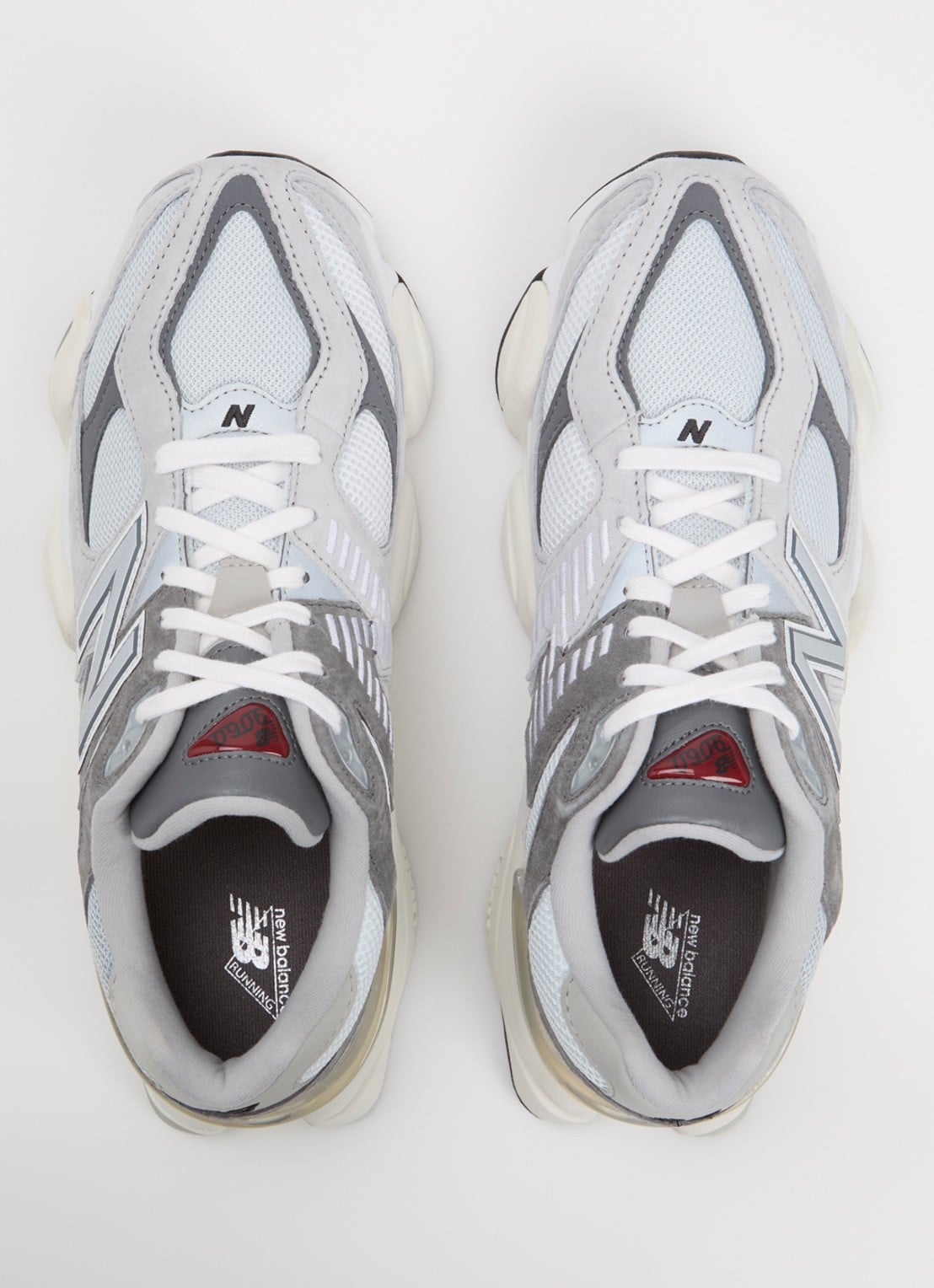 New Balance 9060 sneaker met mesh en suède details - detail 4 lichtgrijs