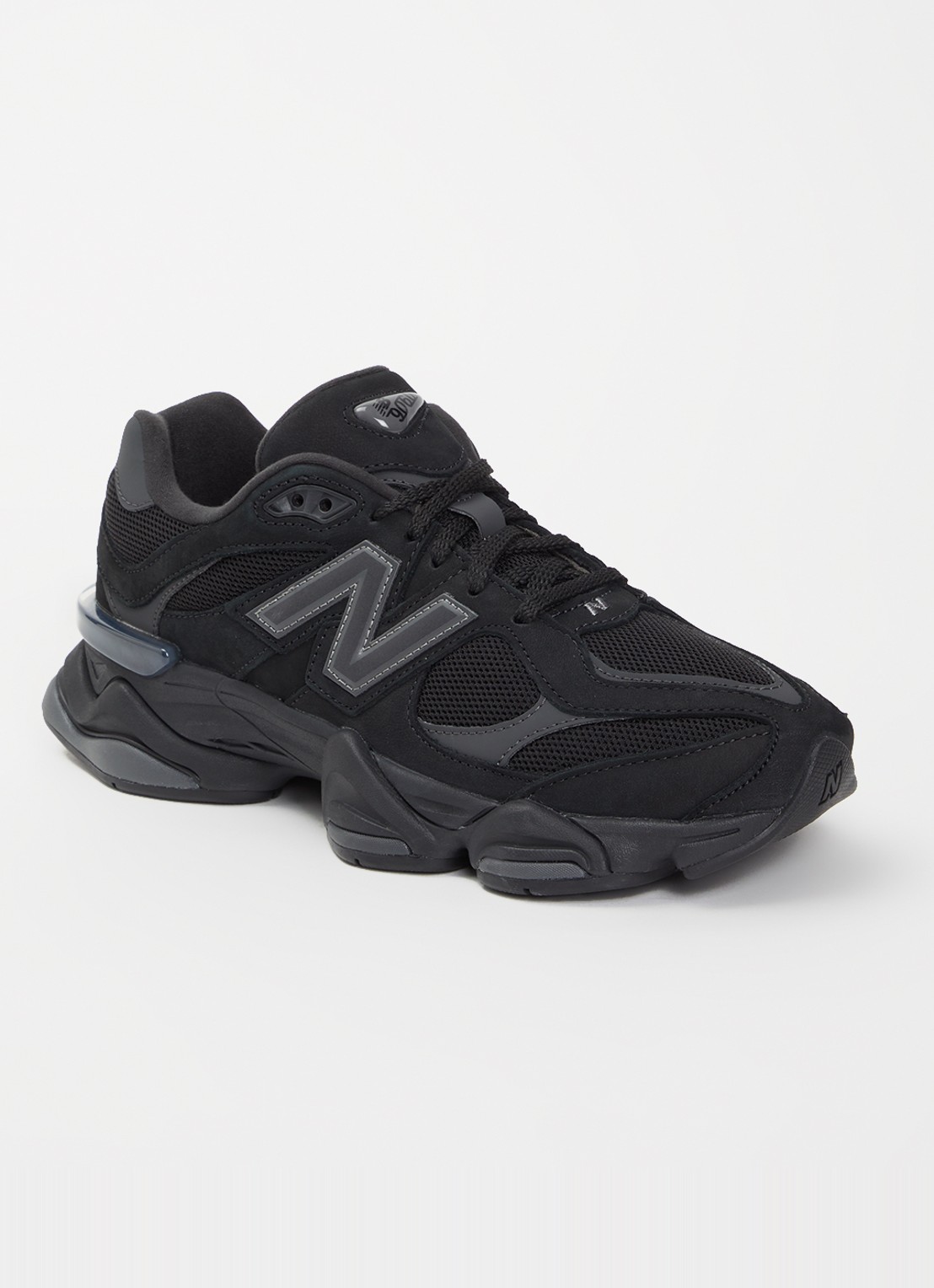 New Balance 9060 sneaker met nubuck details - voorkant zwart