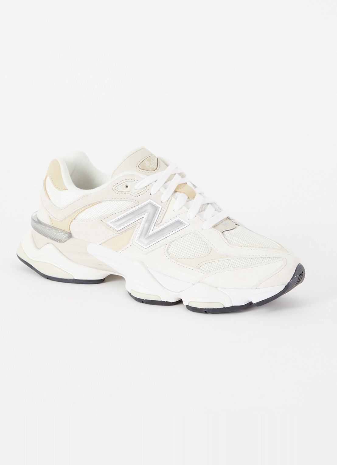 New Balance 9060 sneaker met suède details - voorkant 4 beige
