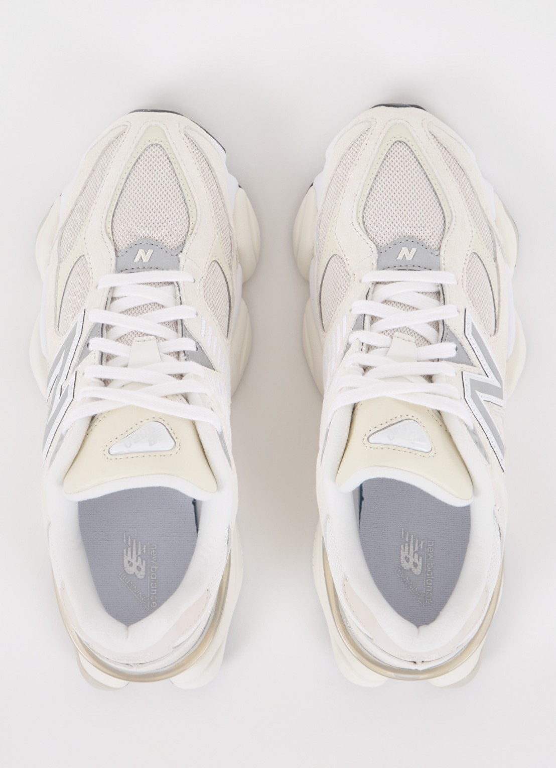 New Balance 9060 sneaker met suède details - detail 3 creme