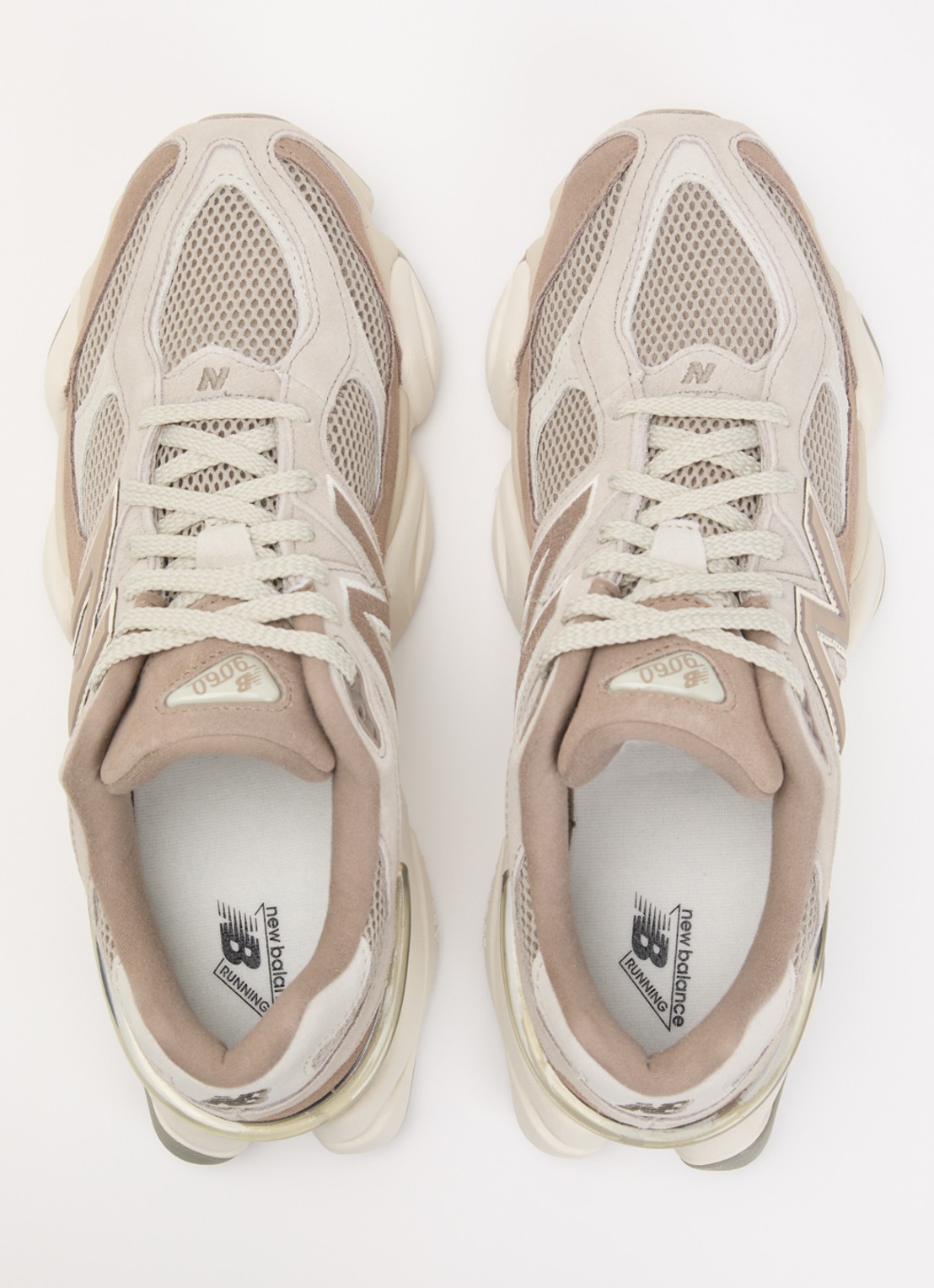 New Balance 9060 sneaker met suède details - detail 3 gebroken wit