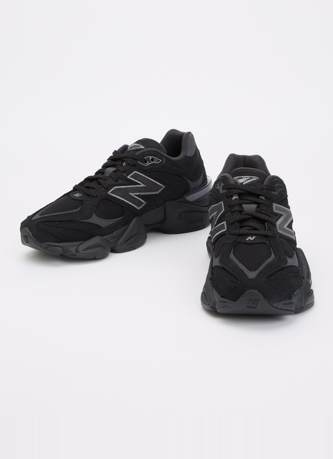 New Balance 9060 sneaker met suède details - detail 4 zwart