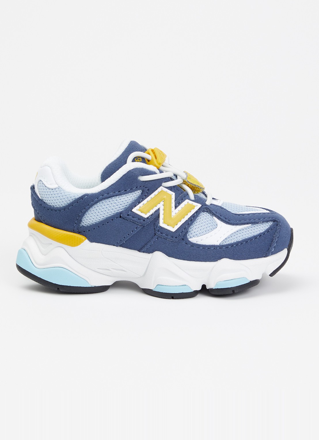 New Balance 9060 sneaker met suède details - voorkant 3 indigo