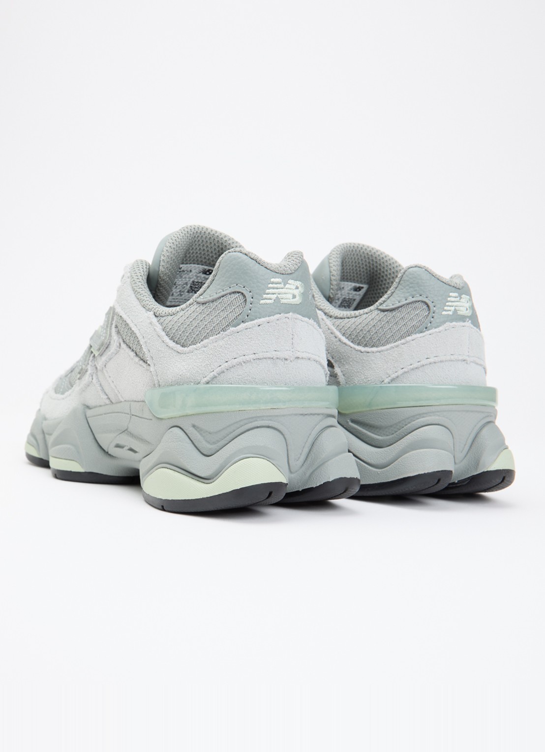 New Balance 9060 sneaker van mesh met suède details - achterkant 4 grijs