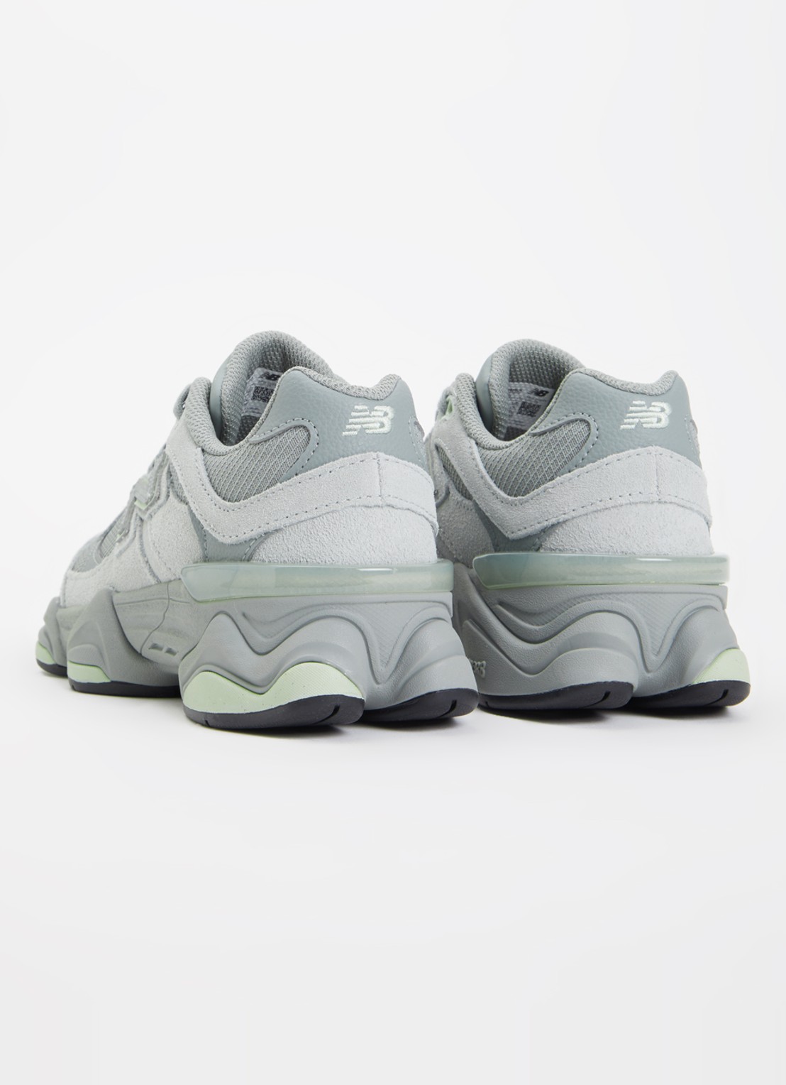 New Balance 9060 sneaker van suède met logo - achterkant 4 olijfgroen