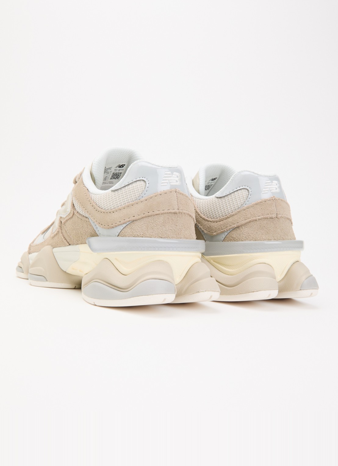 New Balance 9060 sneaker van suède met mesh details - achterkant 5 beige