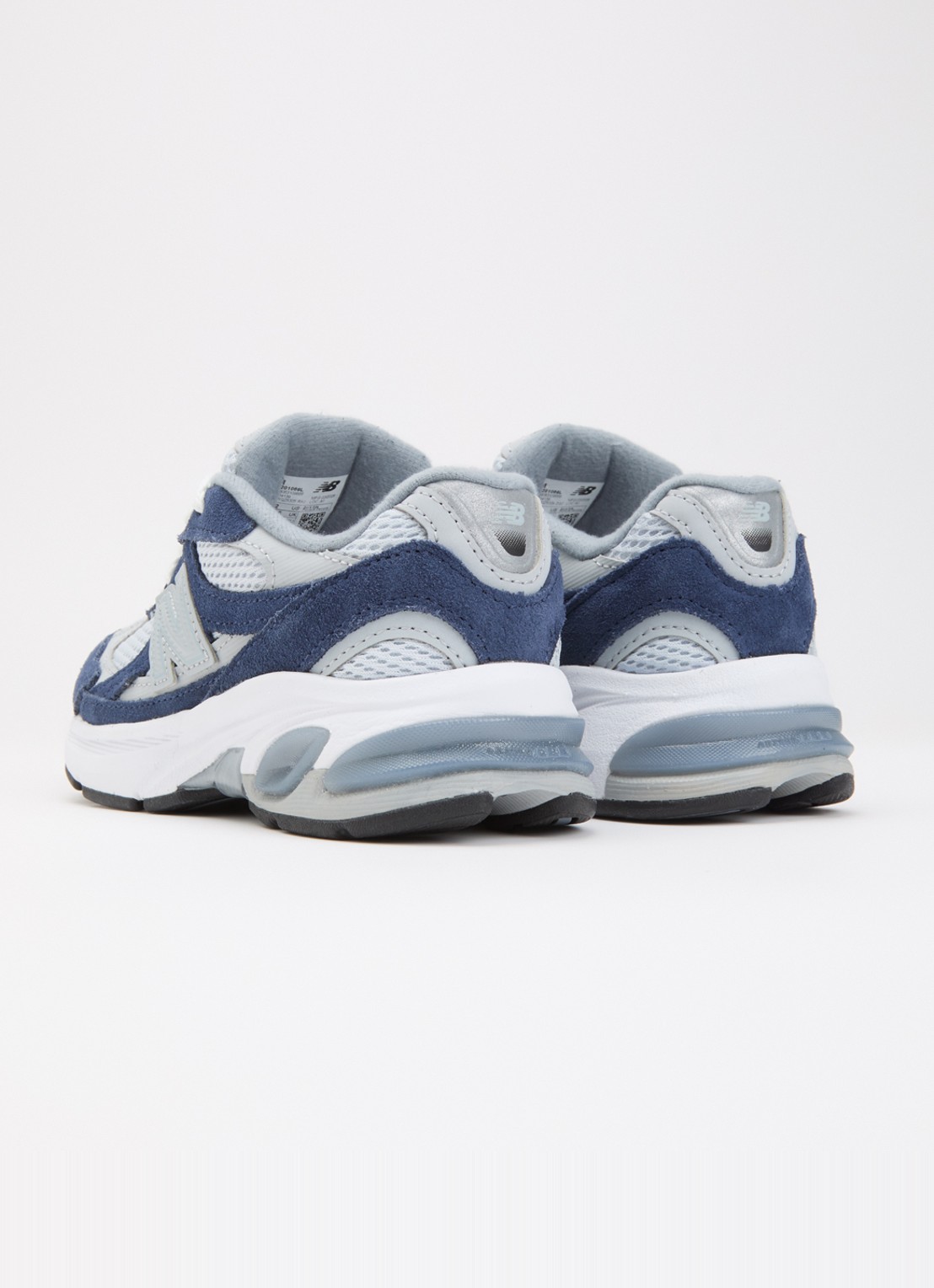 New Balance Abzorb 2010 sneaker van suède met details van mesh - achterkant donkerblauw