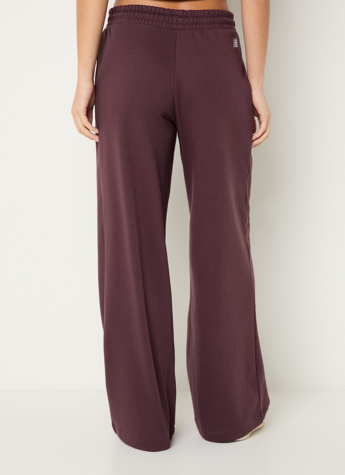 New Balance French Terry high waist loose fit joggingbroek - achterkant 4 bruin
