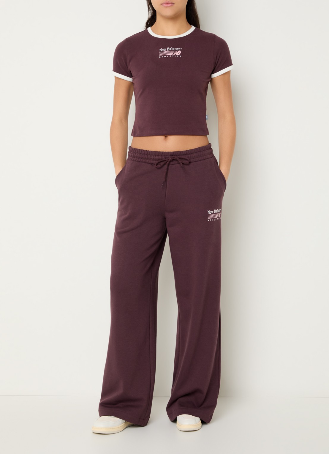 New Balance French Terry high waist loose fit joggingbroek - voorkant 3 bruin