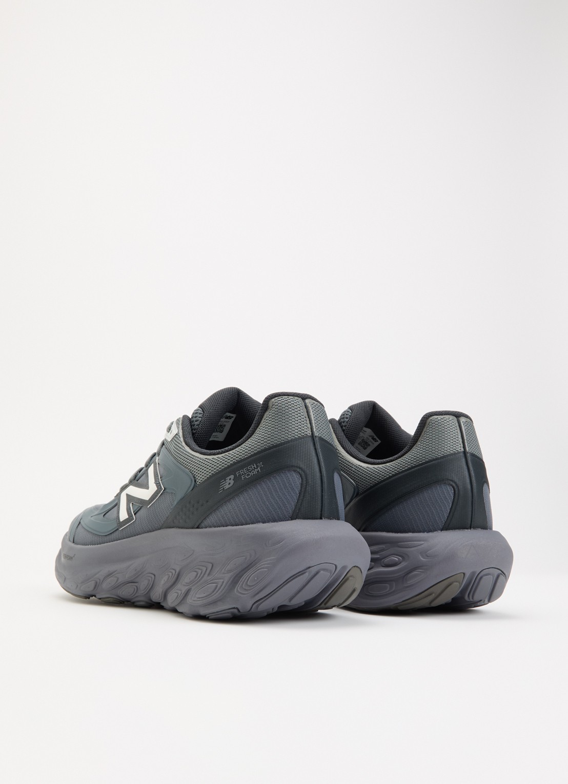 New Balance Fresh Foam sneaker met mesh details - achterkant 3 antraciet