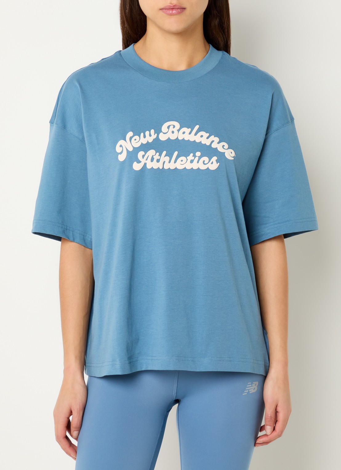 New Balance Heritage T-shirt met logoprint - detail 2 staalblauw