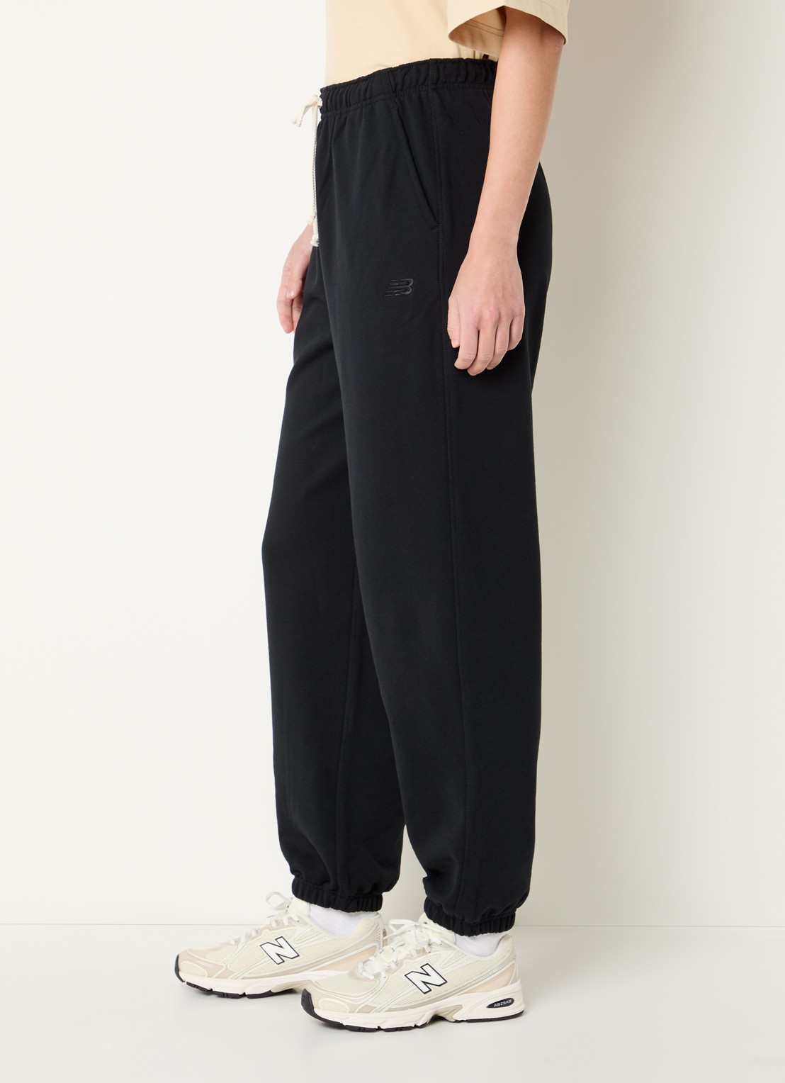 New Balance High waist tapered fit joggingbroek met steekzakken - detail 5 zwart