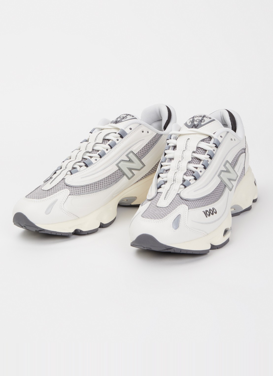 New Balance M1000 sneaker van mesh met leren details - detail 2 gebroken wit