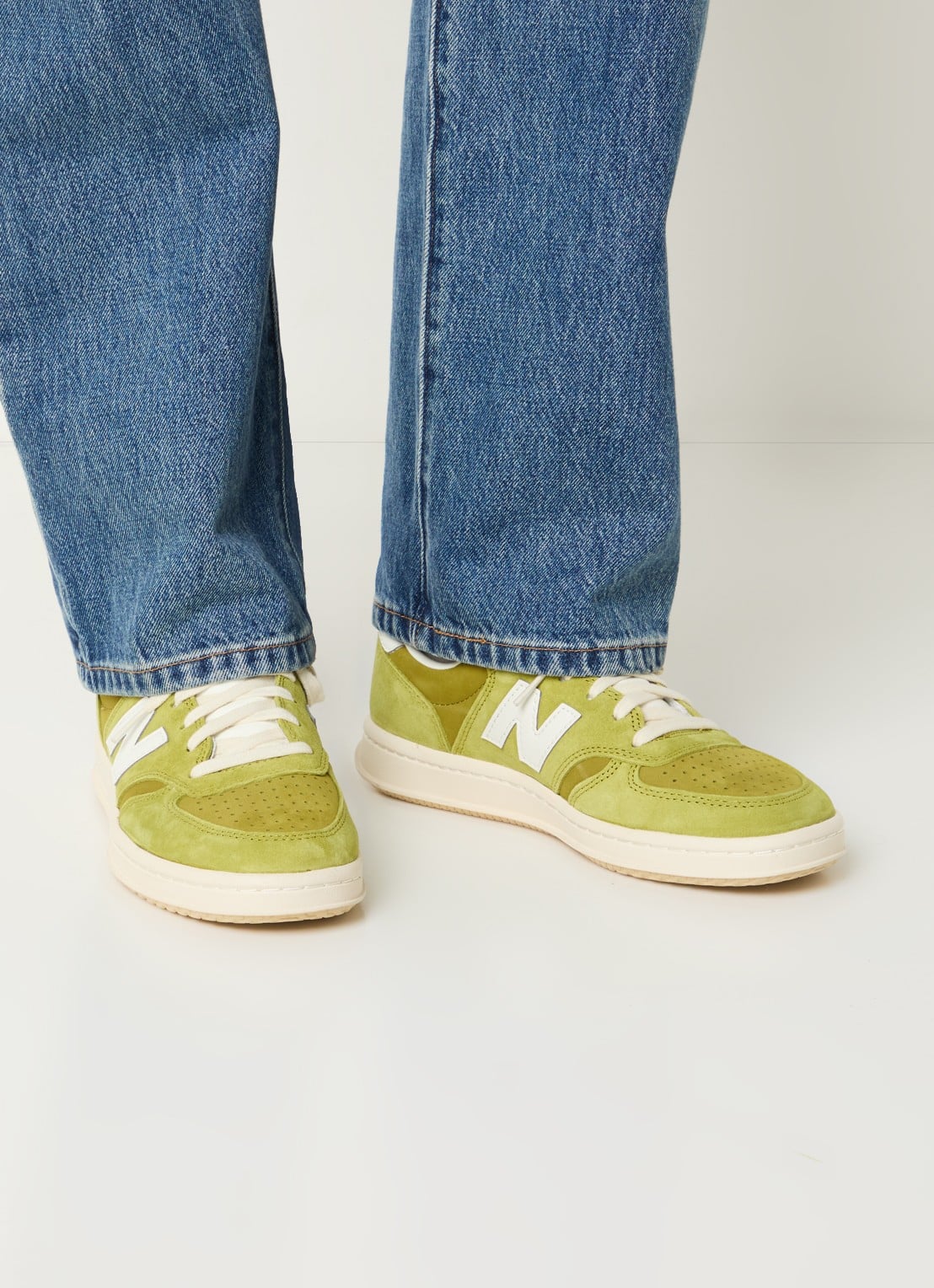 New Balance M5003 sneaker van suède  - voorkant 2 mosgroen