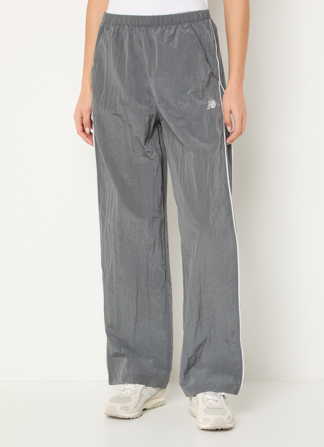New Balance Sport Legacy high waist loose fit trackpants met logo en steekzakken  - detail 4 grijs