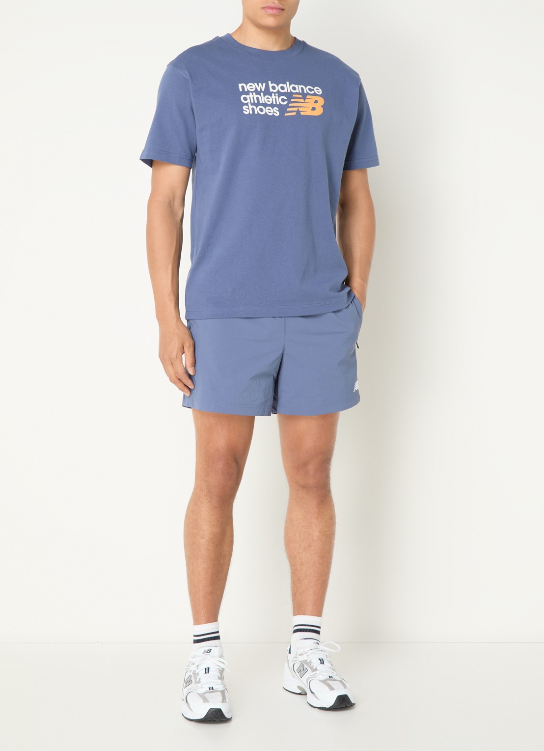 New Balance Straight fit korte broek met logoborduring - voorkant 3 paars