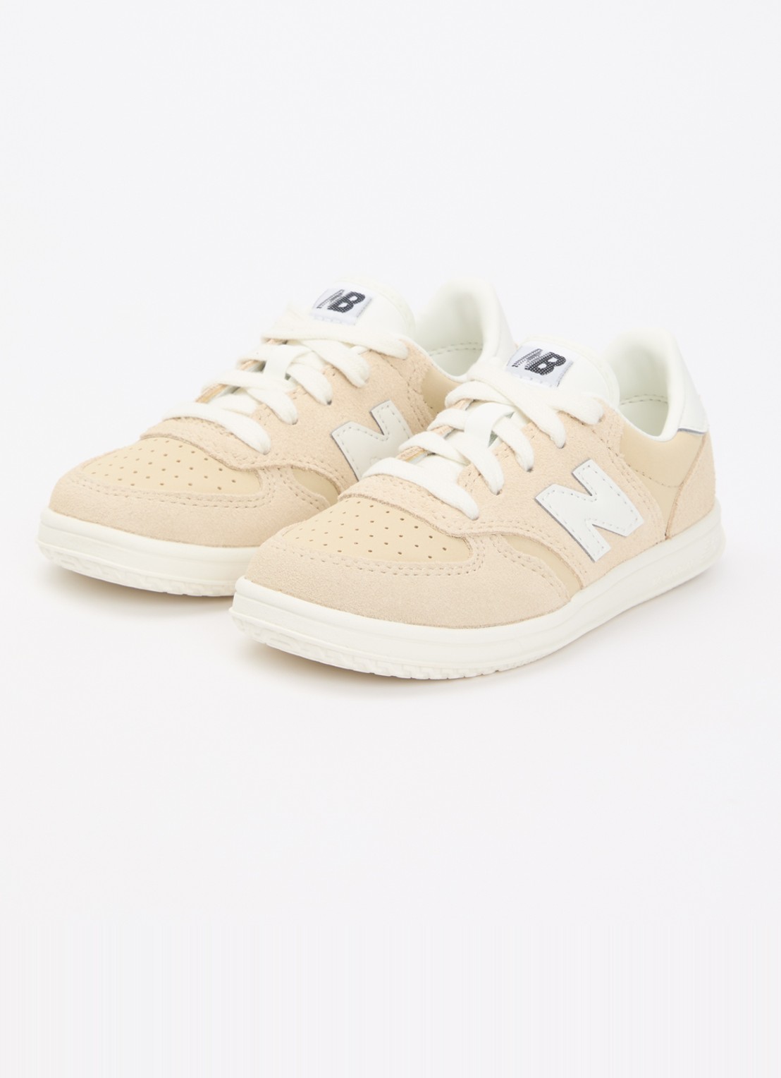 New Balance T500 sneaker van suède - voorkant 2 beige