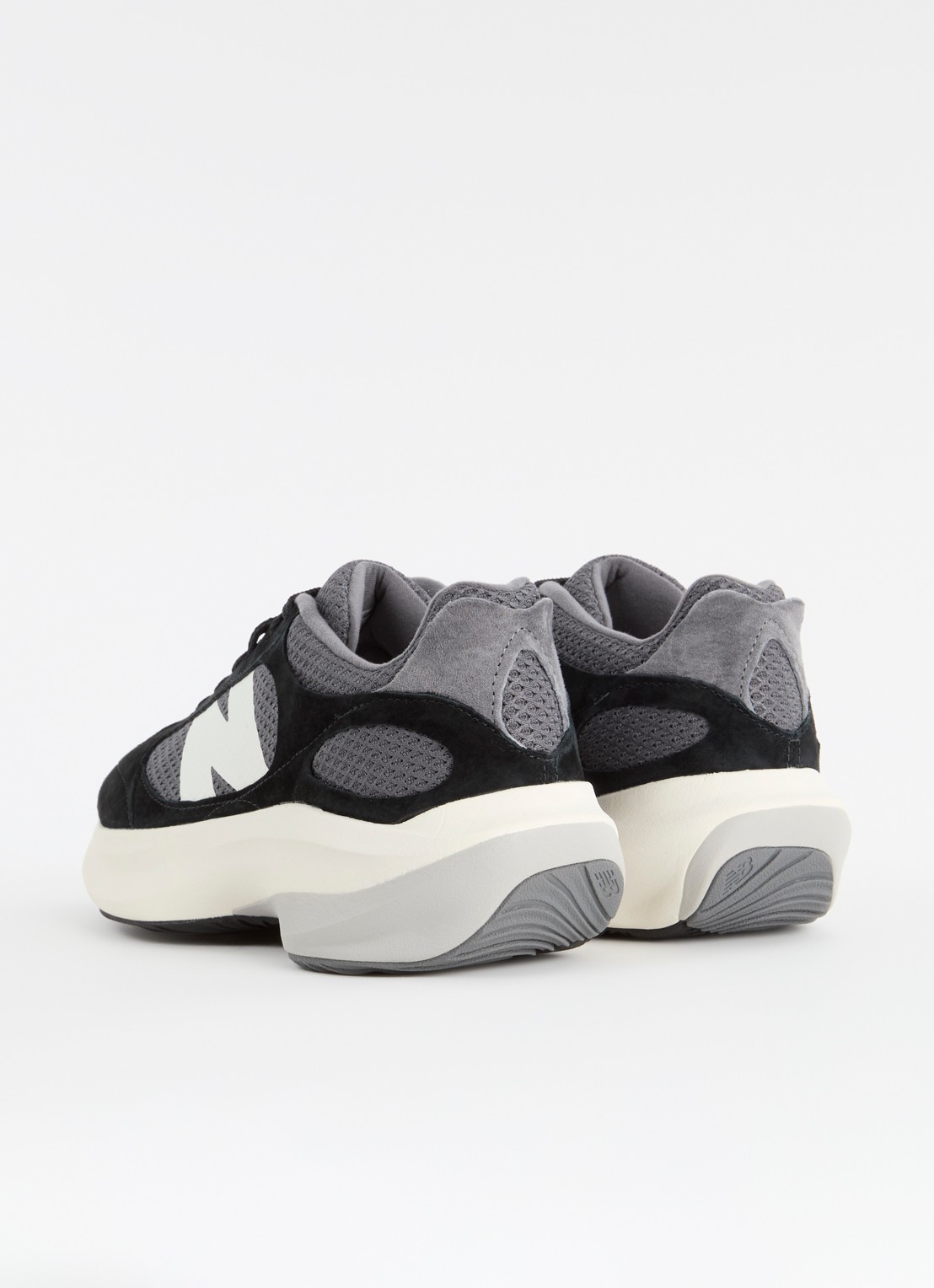 New Balance WRPD Runner sneaker met suède details - achterkant 6 zwart