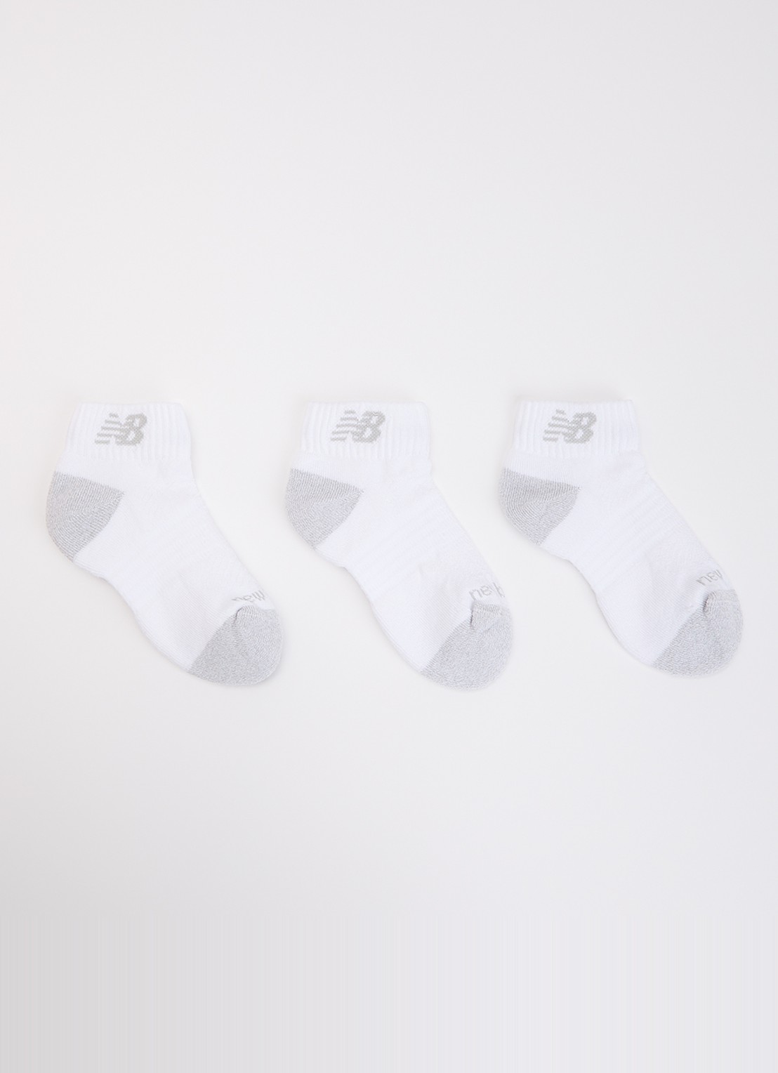 New Balance Youth Active sokken met logo in 3-pack - voorkant lichtgrijs