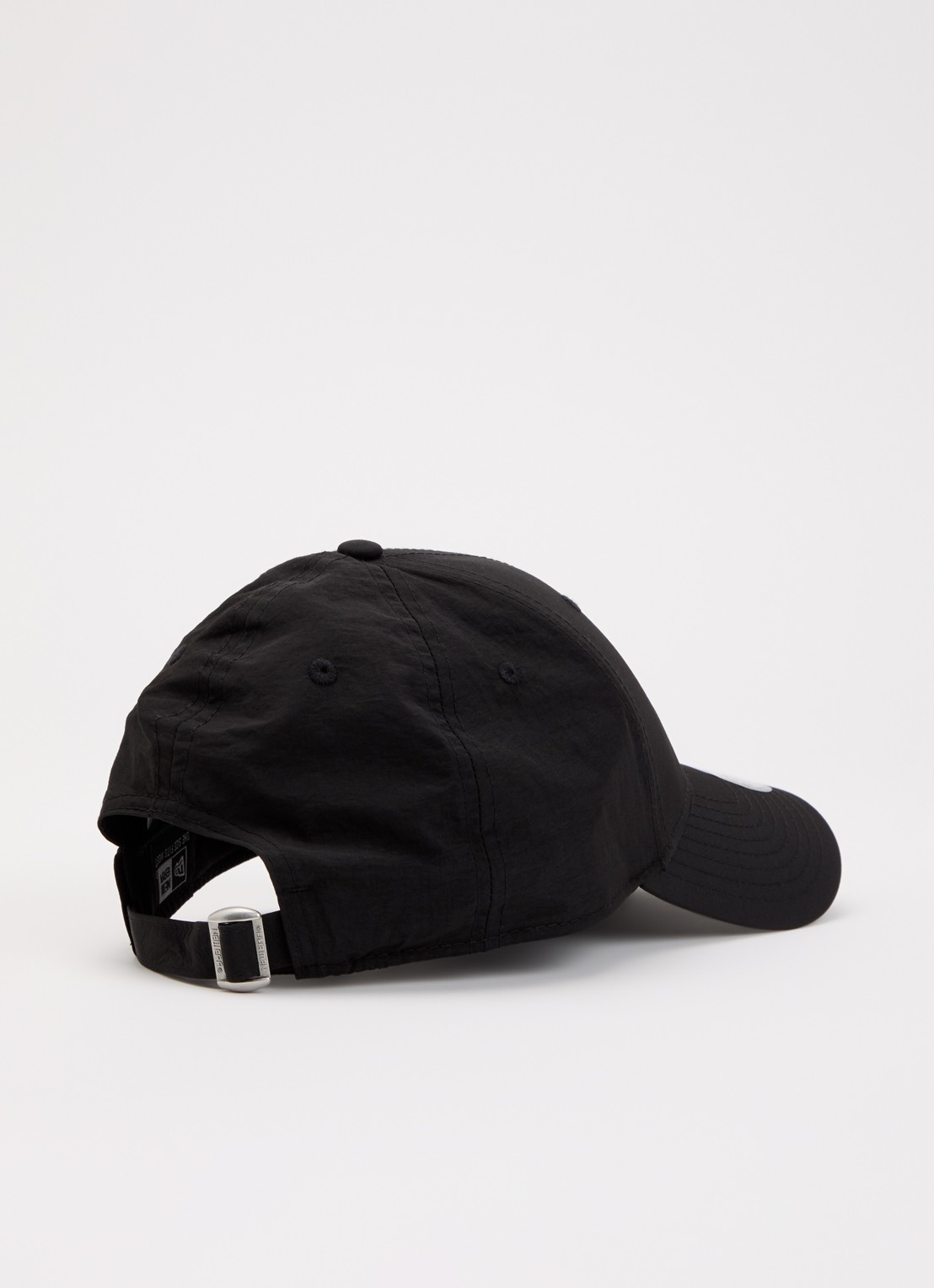New Era Pet met logoborduring - detail 2 zwart