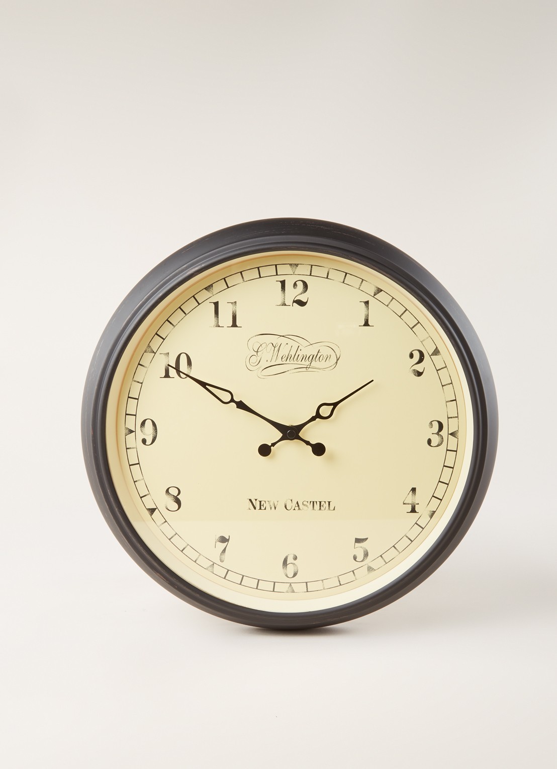 NeXtime Aaltje wandklok 35 cm - voorkant 2 gebroken wit
