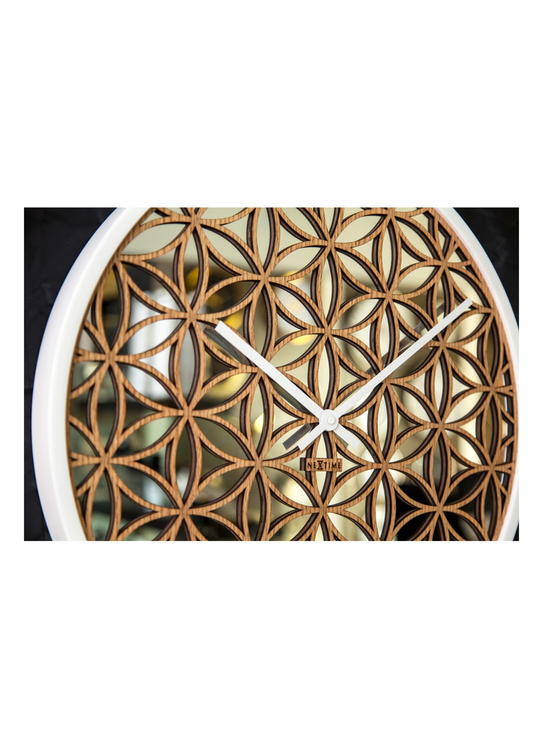 NeXtime Bella Mirror wandklok 50 cm - detail 4 beige