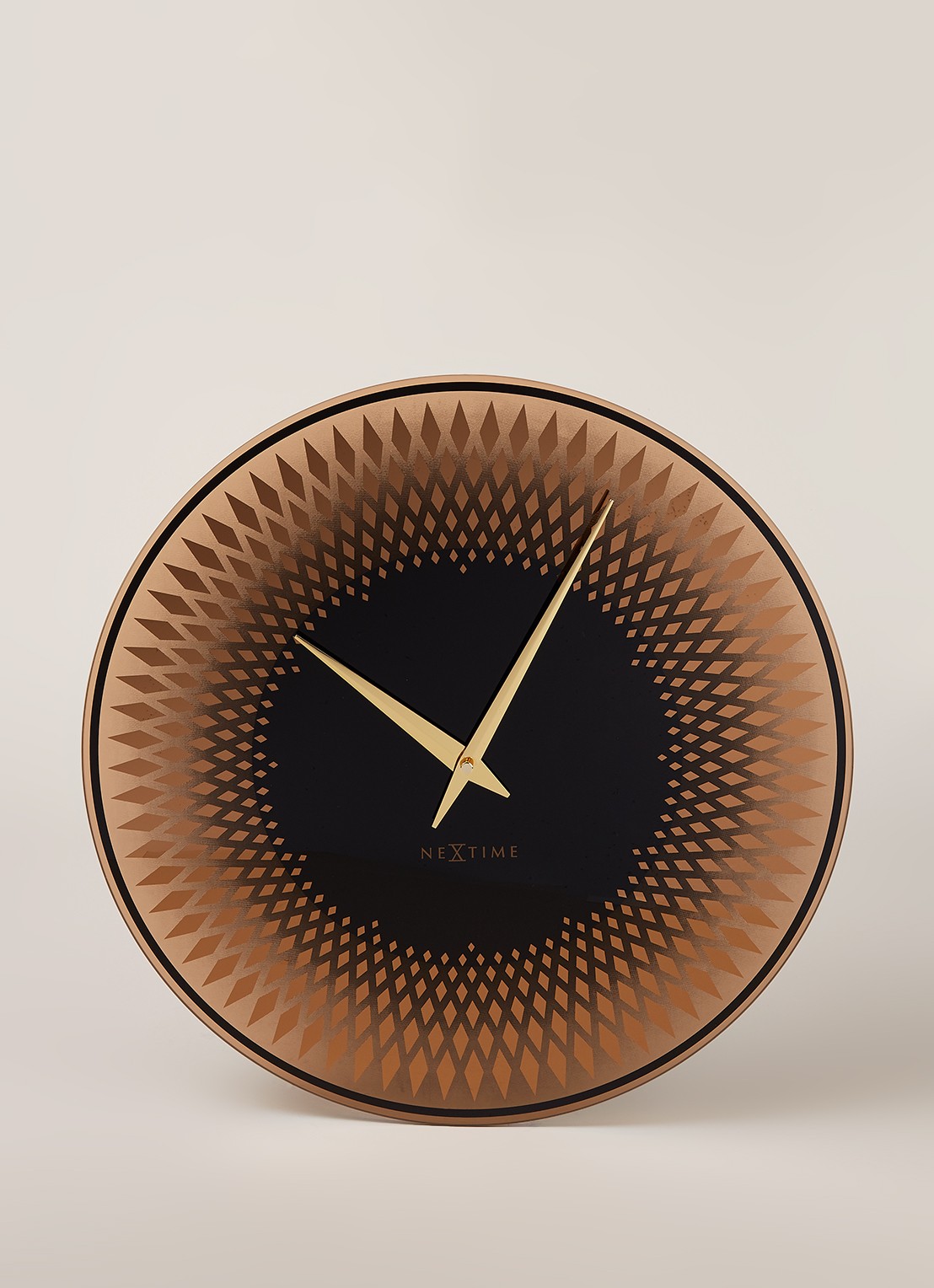 NeXtime Sahara wandklok 43 cm - voorkant 2 koper