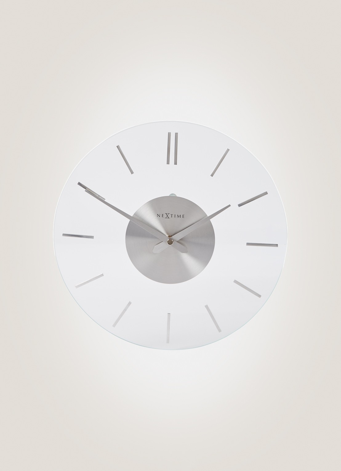 NeXtime Stripe wandklok - voorkant 7 gebroken wit