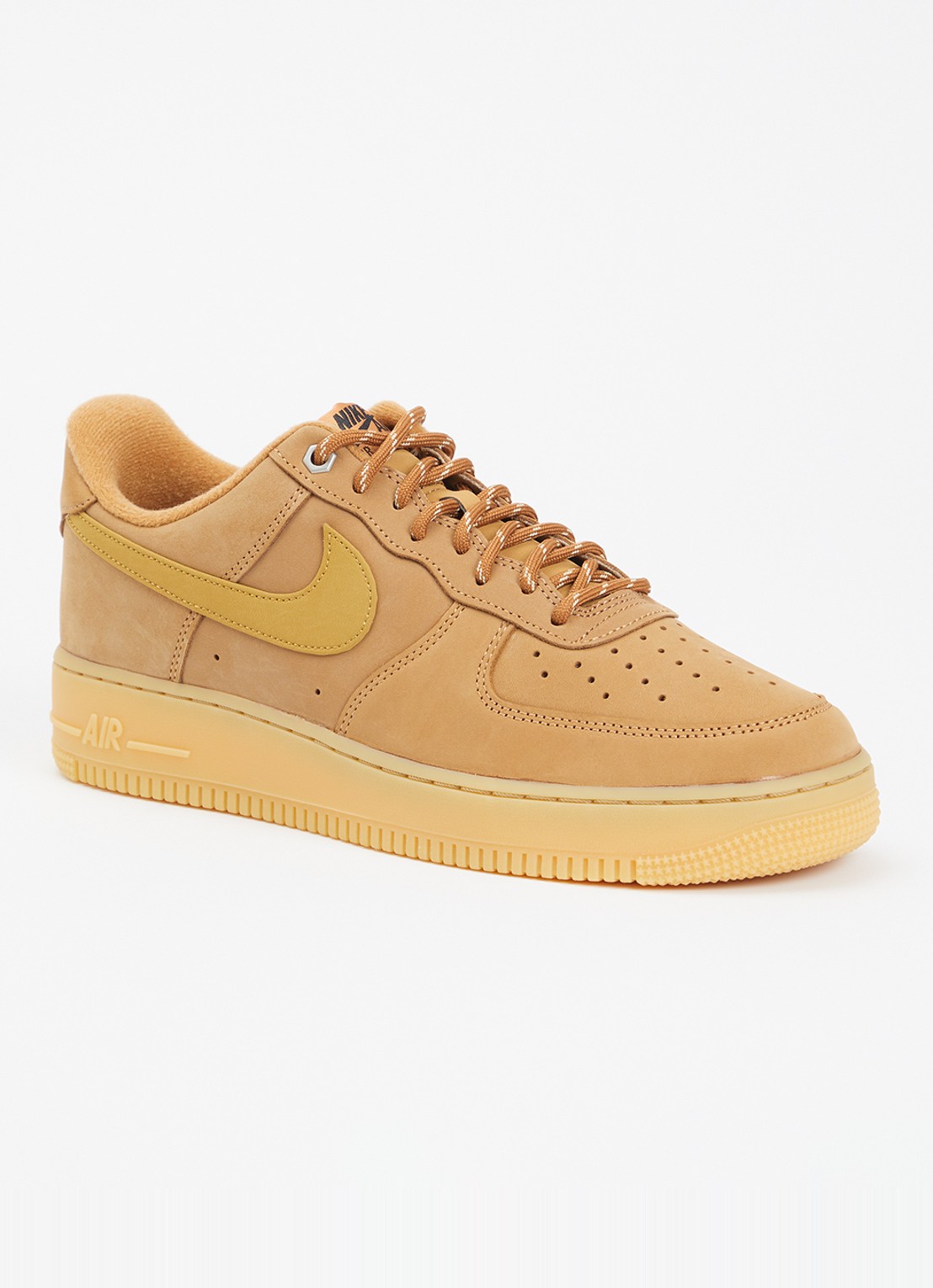 Nike Air Force 1 '07 WB sneaker van nubuck - voorkant camel