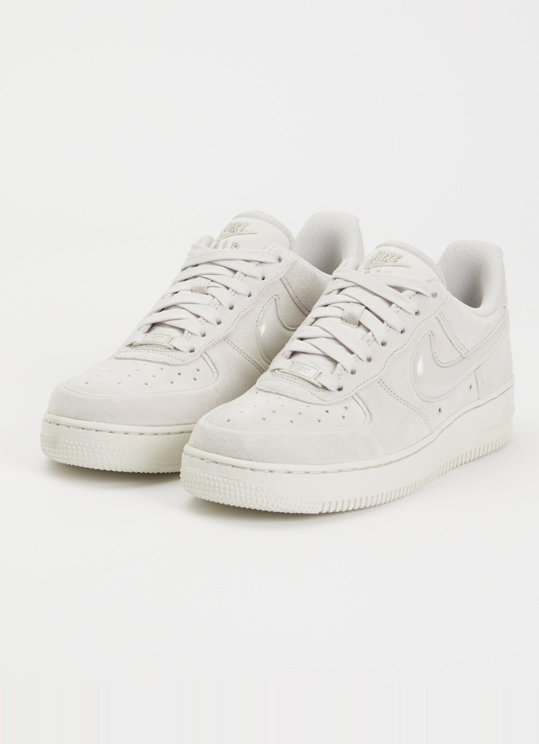 Nike Air Force 1 sneaker van suède - detail 3 creme