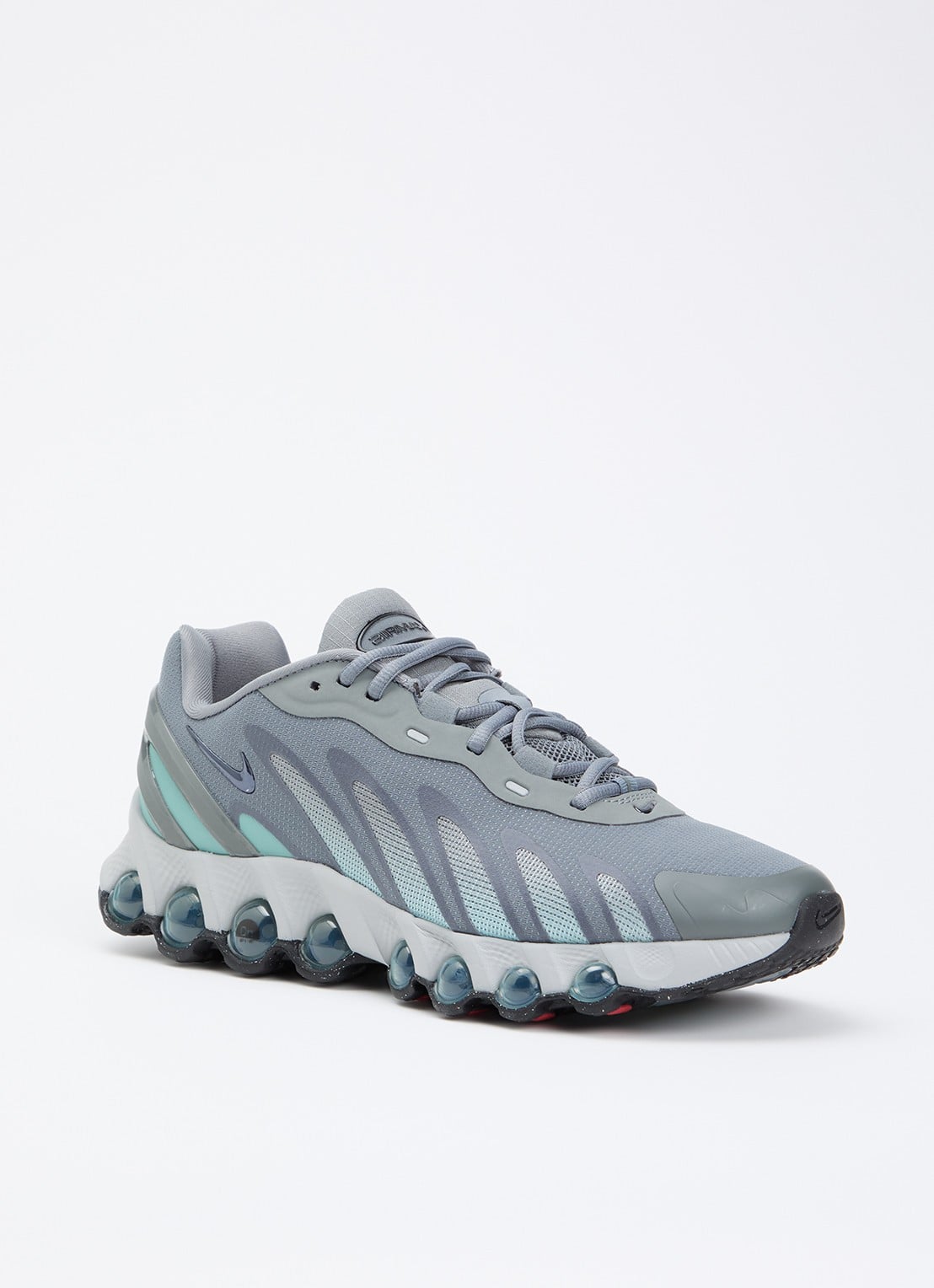 Nike Air Max Dn8 sneaker van mesh - voorkant middengrijs